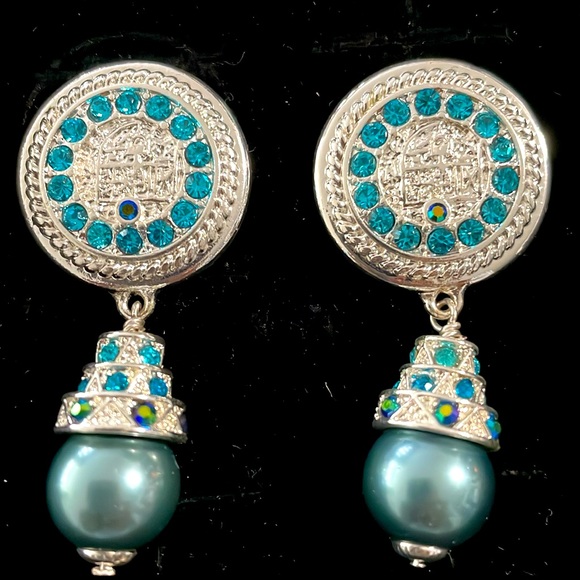 Heidi Daus Swag Earrings for Pierced Ears - Picture 7 of 10